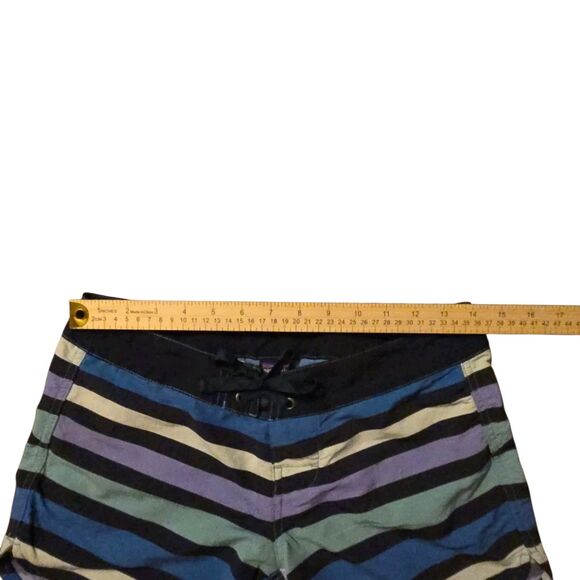Patagonia Wave Farer Size 2 Board Shorts Swim Nylon Striped Blue Activewear - Picture 6 of 10
